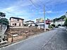 外観：前面道路を含めた現地写真です。
