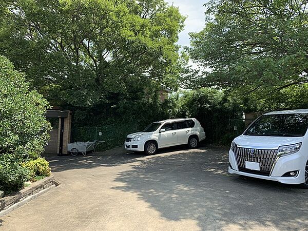 駐車場を拡大表示