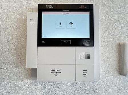 訪問者を確認できるTVモニター付きインターフォンです。