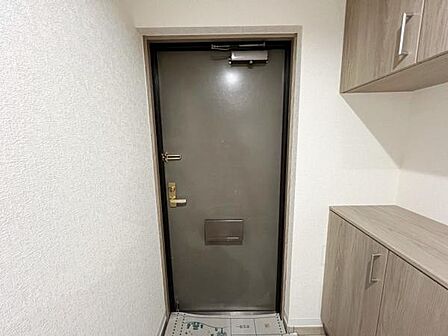 いつも気持ちよくご家族を迎えられる玄関です。