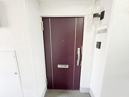 いつも気持ちよくご家族を迎えられる玄関です。