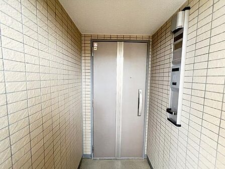 いつも気持ちよくご家族を迎えられる玄関です。
