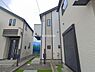 外観：前面道路を含めた現地写真です。