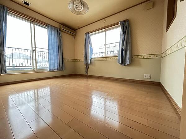 寝室
