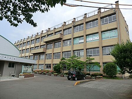 川越市立大東中学校まで約720m(徒歩9分)