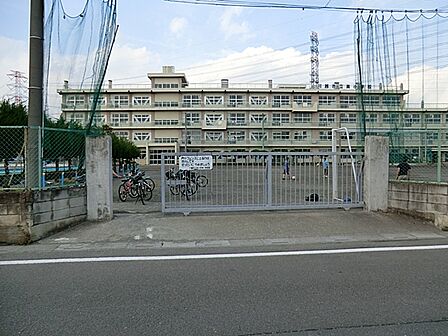 川越市立泉小学校まで約960m（徒歩12分）