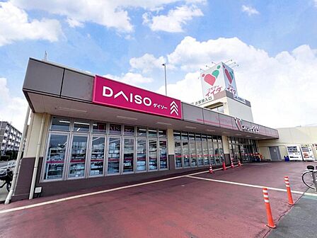 コモディイイダ 東大宮店まで約1590m（徒歩20分）