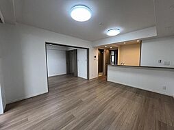 ロータリーパレスアリーラ春日部 3LDKのリビング/ダイニング