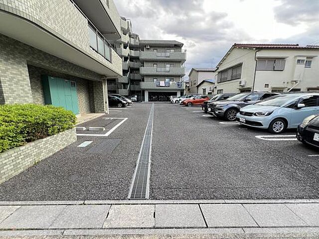 駐車場 ライオンズマンション越谷南 2階/-