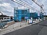 外観：前面道路は幅員約6mございます。