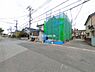 外観：前面道路を含めた現地写真です。