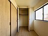 収納：収納豊富な間取りで、室内もスッキリ快適です。