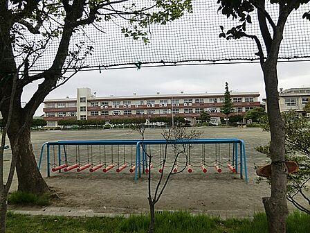 千葉市立鶴沢小学校まで約1200m(徒歩15分)