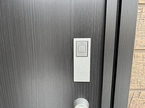 玄関を拡大表示