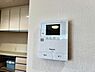 その他：訪問者を確認できるTVモニター付きインターフォンです。