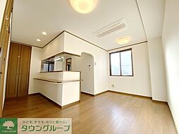 都営新宿線 大島駅 徒歩4分の賃貸マンション 4階2LDKのリビング/ダイニング