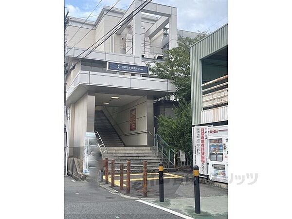 画像2:香里園駅まで1400メートル