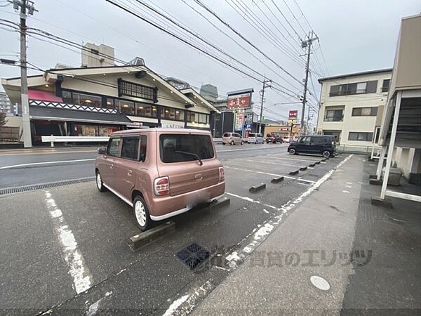 画像3:駐車場