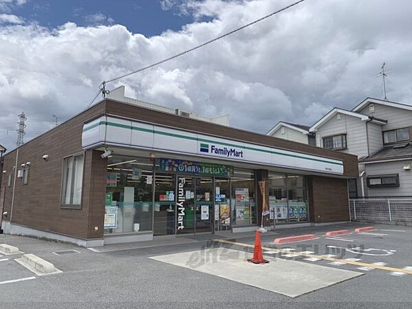 画像24:ファミリーマート　奈良六条西店まで550メートル