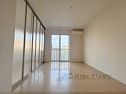 ラフロール青垣 203 2階1LDKのリビング/ダイニング