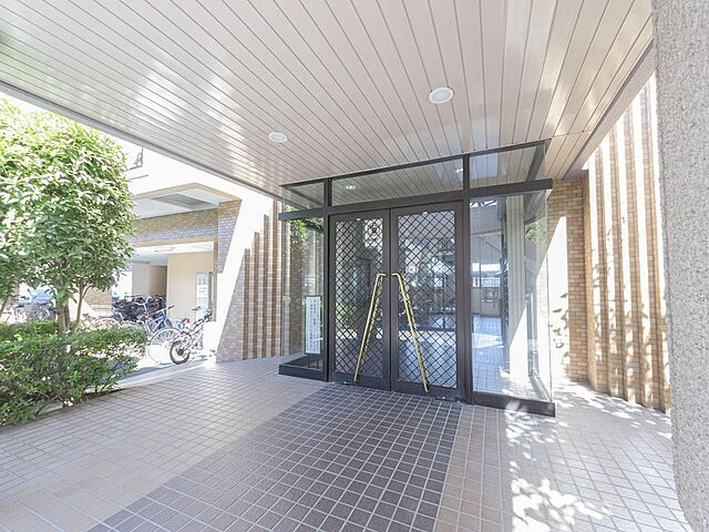 エントランス ライオンズマンション与野本町第５ 3階/302号室