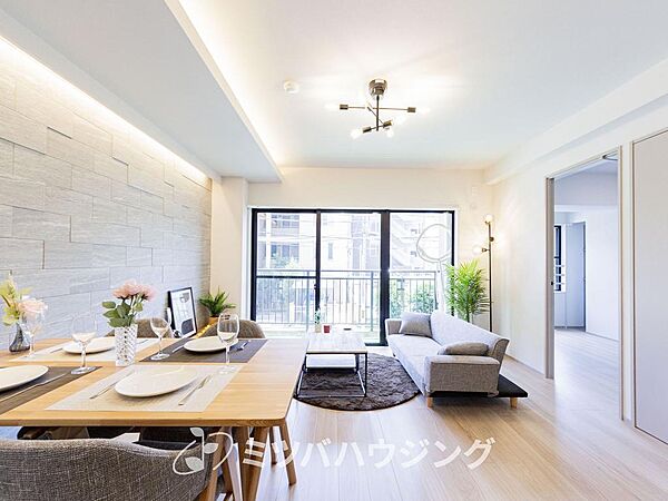 リビング/ダイニングを拡大表示