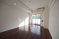 ガーラ・ヒルズ赤坂 102 1階1Kのリビング/ダイニング