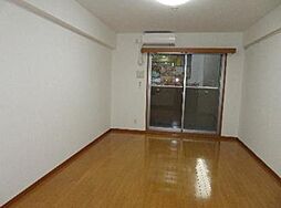 六本木ライズハウス 603 6階ワンルームのリビング/ダイニング