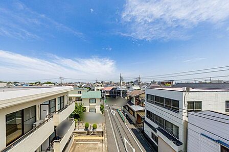 遠くまで見渡せる眺めは、都心に住まう喜びを感じさせてくれます。