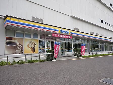 ミニストップ越中島通り店 徒歩7分。 540m
