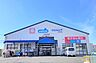 周辺：ウエルシア松戸高塚店／徒歩約7分／約550ｍ　営業時間：9時00分～22時00分　お薬はもちろん日用雑貨も豊富！