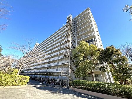武蔵野線「市川大野」駅徒歩約15分。周辺環境の充実したマンションです！