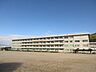 周辺：岡山市立芥子山小学校 890m