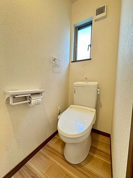 トイレを拡大表示