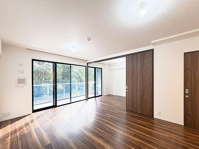 リビング/ダイニング 小平市花小金井南町1丁目3-11