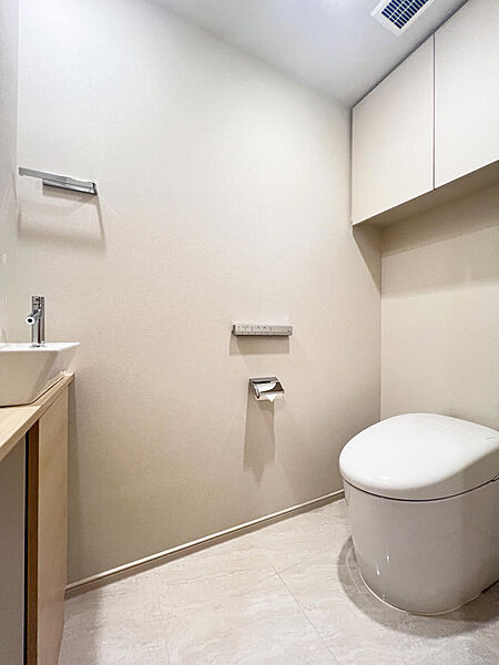 トイレを拡大表示