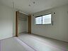 室内：各居室にクローゼットがあります。 