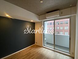 東京メトロ日比谷線 神谷町駅 徒歩3分の賃貸マンション 4階ワンルームのリビング/ダイニング