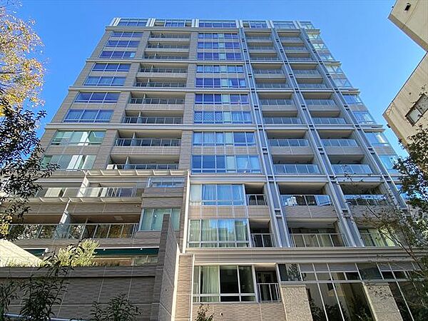 apartment 東京都千代田区四番町4-6
地図を見る