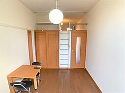 JR鹿児島本線 鹿児島中央駅 バス15分 中草牟田下車 徒歩10分の賃貸アパート 2階1Kのリビング/ダイニング