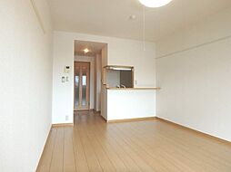 JR指宿枕崎線 谷山駅 徒歩4分の賃貸マンション 8階ワンルームのリビング/ダイニング