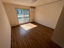 世奈 2階ワンルームのリビング/ダイニング