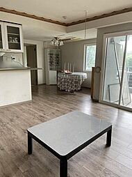 ロイヤルヴァンベール矢板 223 2階4LDKのリビング/ダイニング