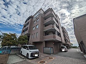 S-RESIDENCE夙川  ｜ 兵庫県西宮市神園町（賃貸マンション3LDK・1階・76.63㎡） その1