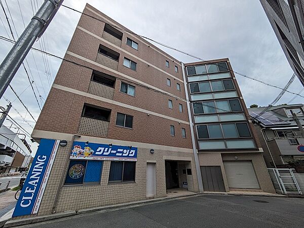 ラウレア
