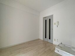 ウィンドフォー南本町 4階1DKのリビング/ダイニング