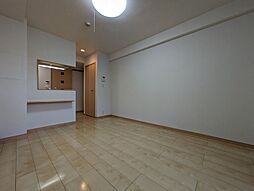 ベクエムハウゼ 4階ワンルームのリビング/ダイニング