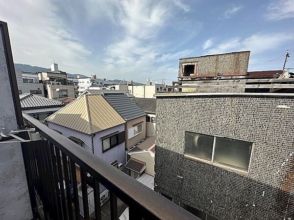 ヴァロンデペッシュ大石 ｜兵庫県神戸市灘区大石南町１丁目(賃貸マンション1K・4階・20.00㎡)の写真 その3