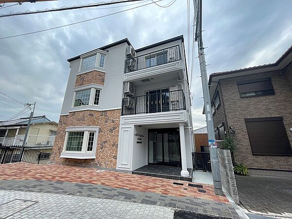 villa　le　Euphoria KITANO ｜兵庫県神戸市中央区北野町３丁目(賃貸マンション1LDK・3階・51.33㎡)の写真 その1