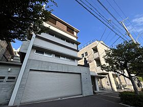 兵庫県神戸市東灘区御影2丁目（賃貸一戸建3LDK・1階・137.89㎡） その1